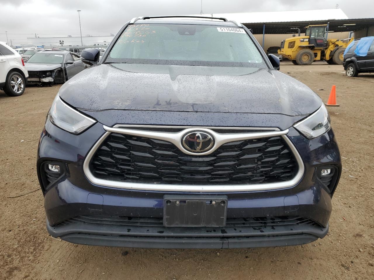 2022 TOYOTA HIGHLANDER XLE VIN:5TDHZRBH4NS596735
