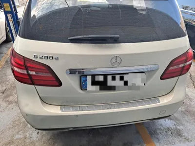 2015 Mercedes-Benz B 200 VIN: