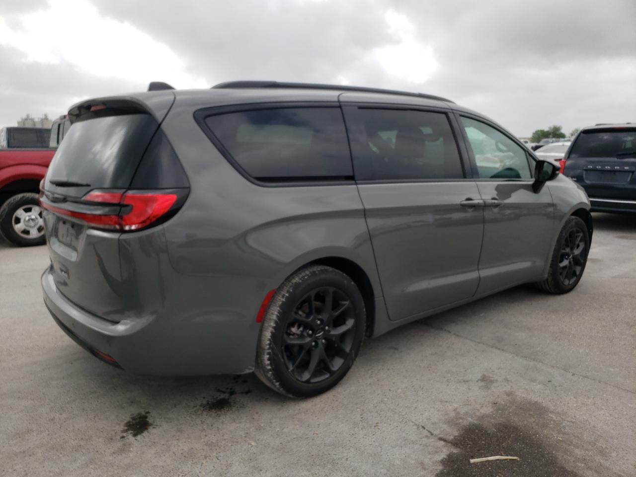 2024 CHRYSLER PACIFICA TOURING L VIN:2C4RC1BG8RR199817