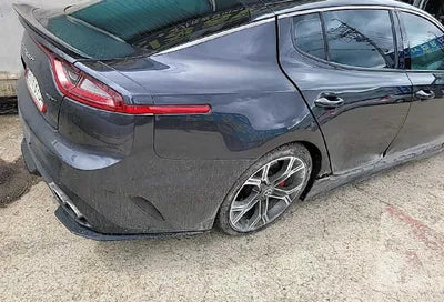 2018 Kia Stinger KNAE751CBJS001879 VIN:KNAE751CBJS001879