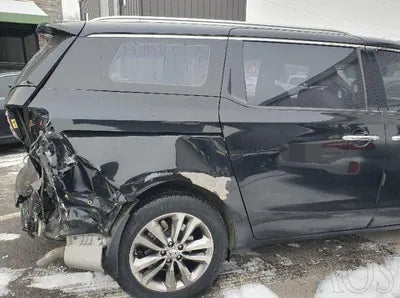 2017 Kia Carnival VIN: