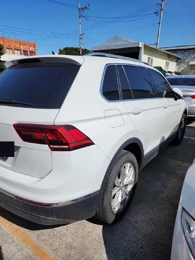 2019 Volkswagen Tiguan VIN:
