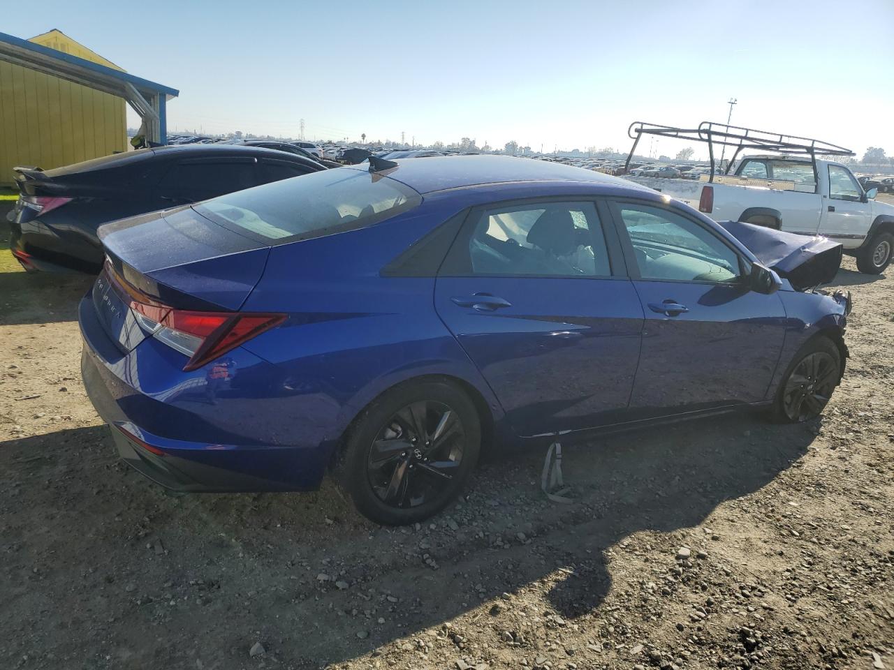 2023 HYUNDAI ELANTRA SEL VIN:5NPLM4AG1PH105213