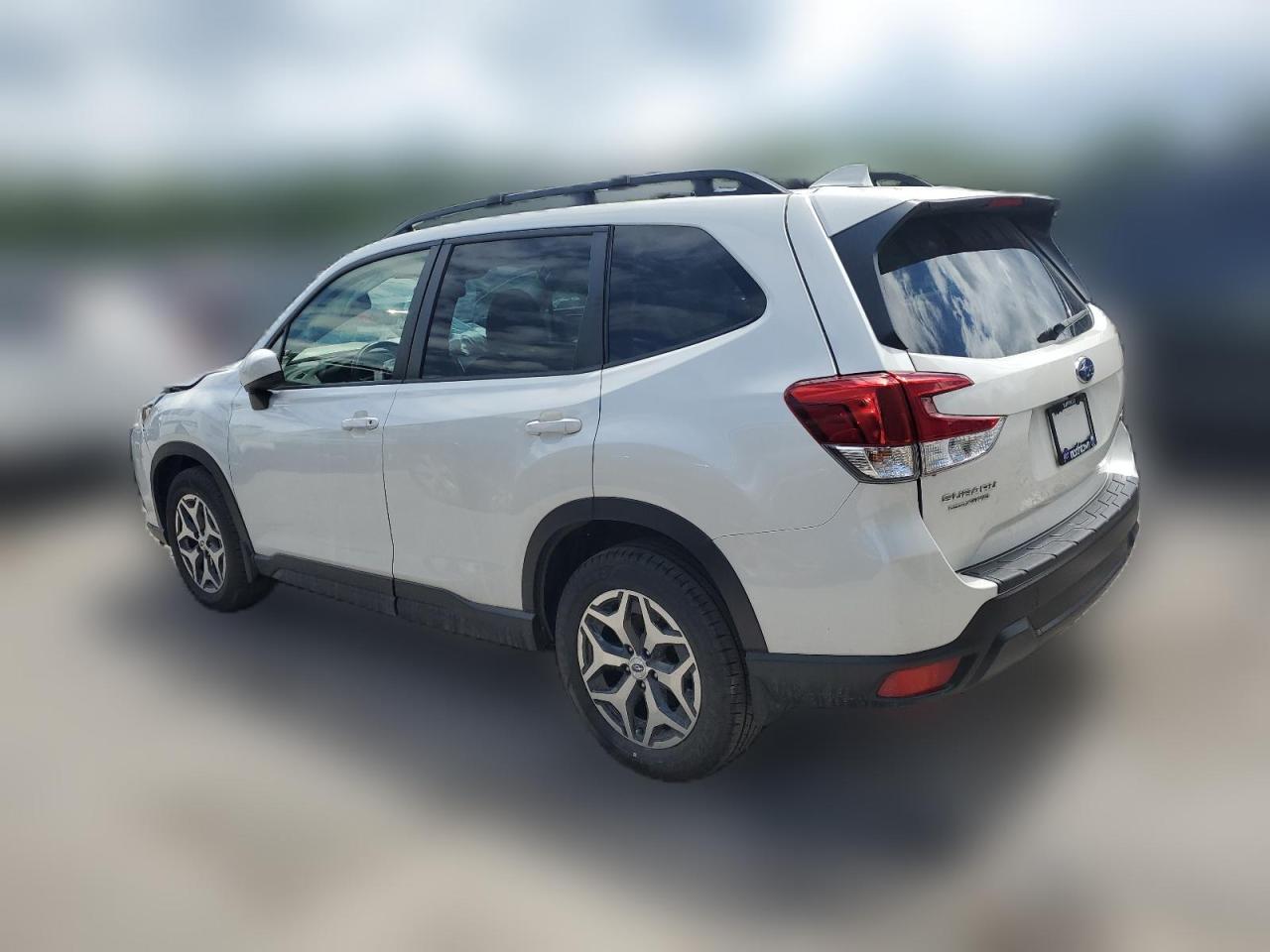 2022 SUBARU FORESTER PREMIUM VIN:JF2SKADC1NH425475