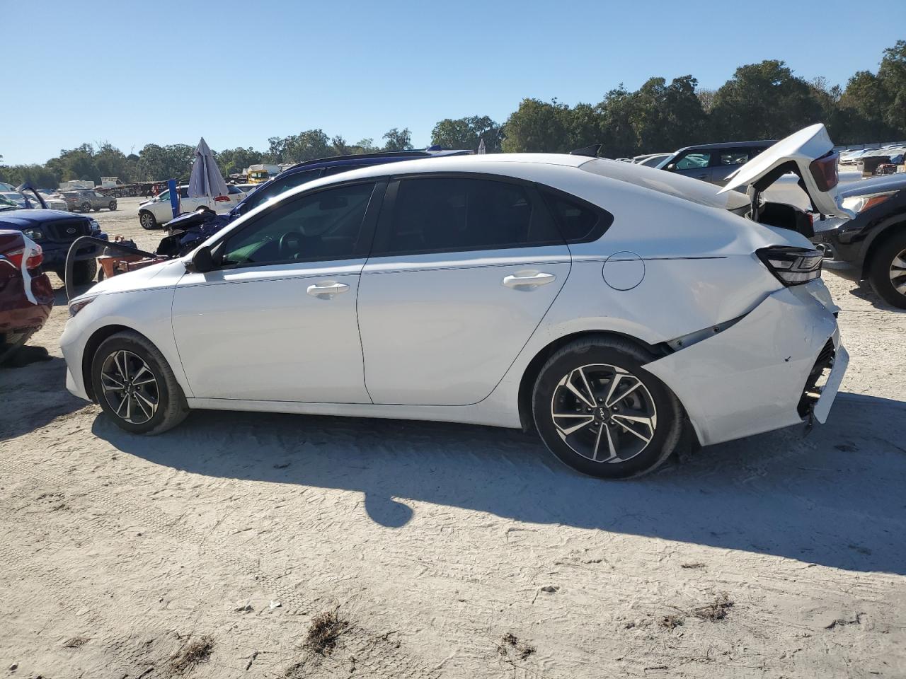 2024 KIA FORTE LX VIN:3KPF24AD8RE830176