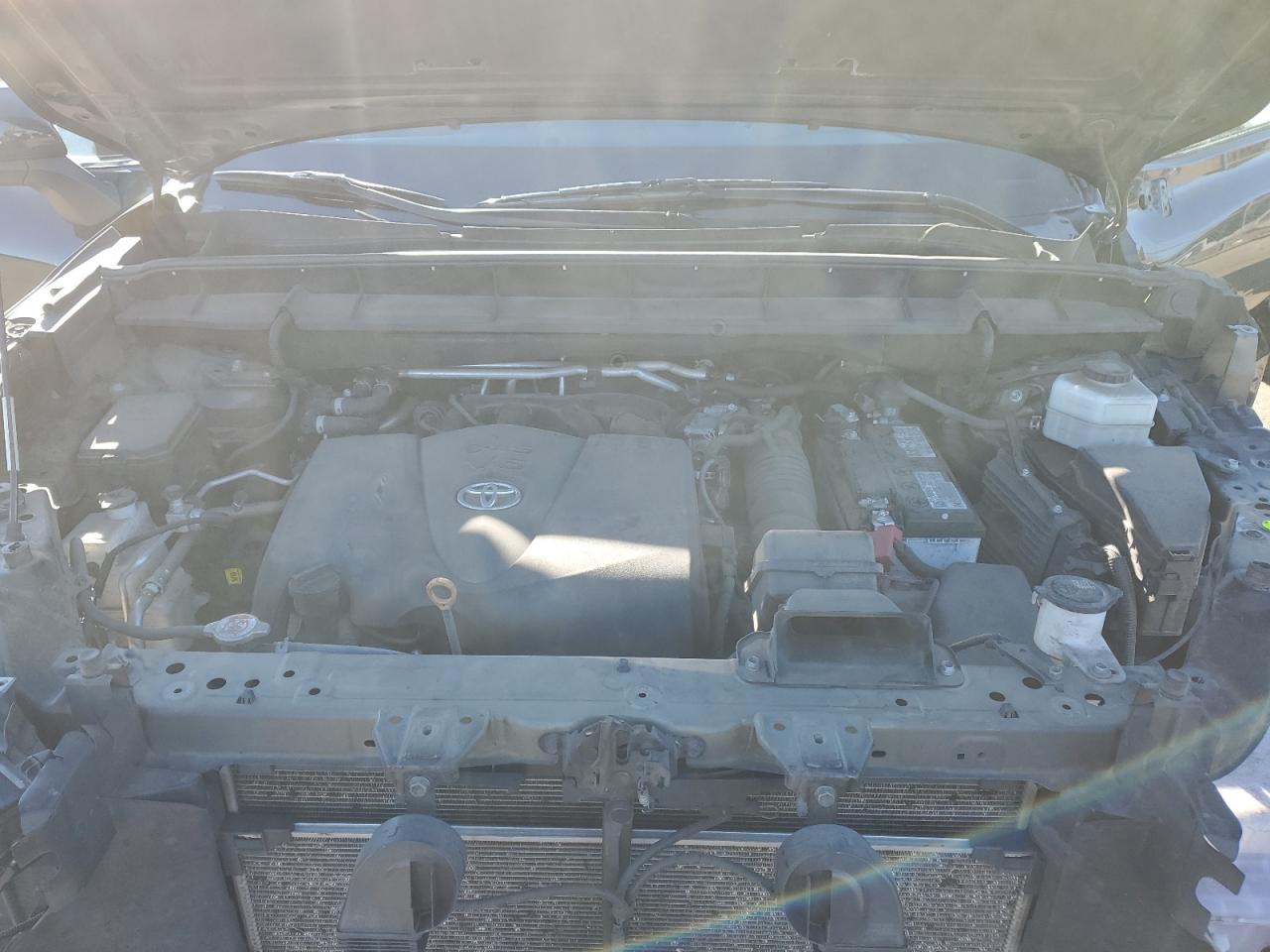 2022 TOYOTA HIGHLANDER L VIN:5TDBZRBH4NS562221