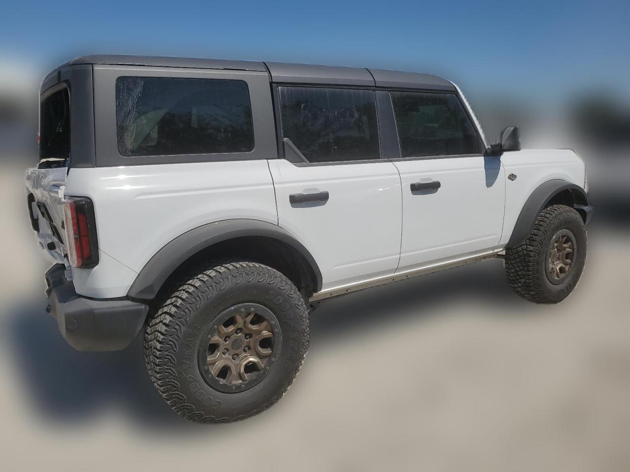 2023 FORD BRONCO BASE VIN:1FMEE5DP8PLB37512