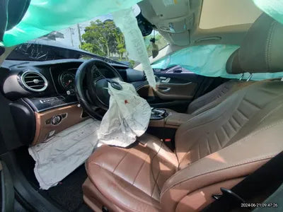 2016 Mercedes-Benz E 300 VIN: