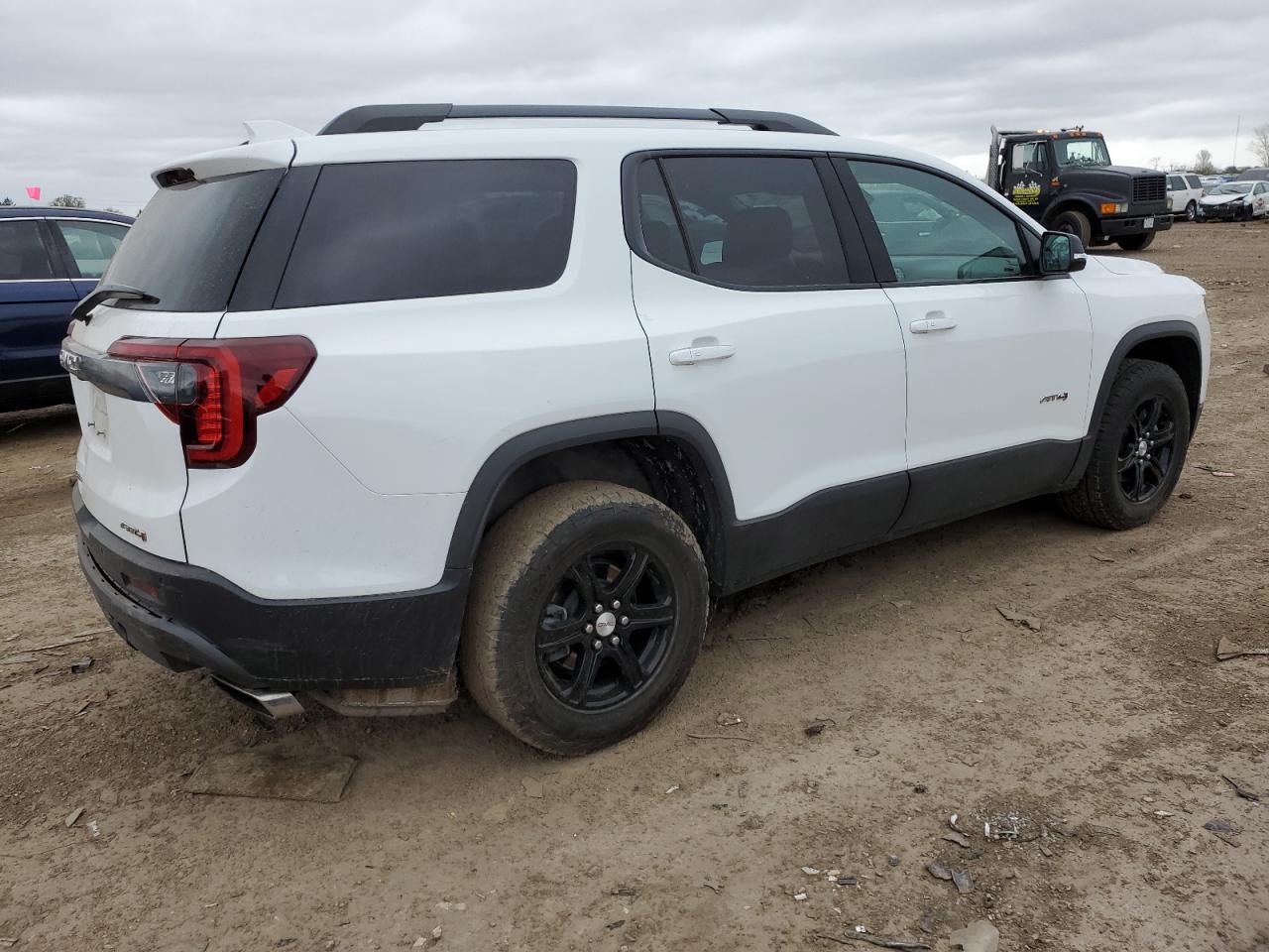 2022 GMC ACADIA AT4 VIN:1GKKNLLS9NZ112327