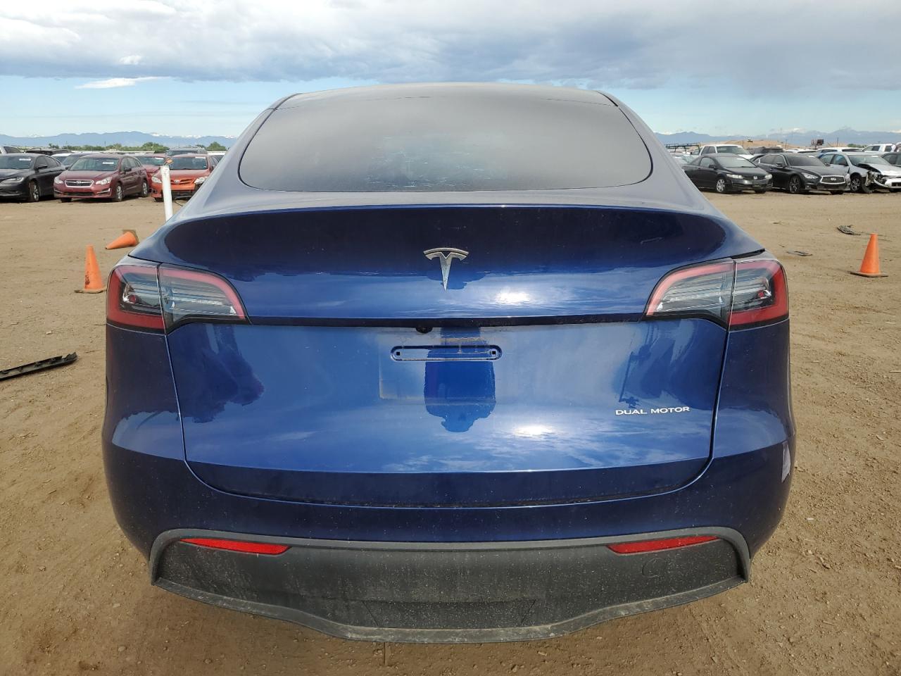 2023 TESLA MODEL Y  VIN:7SAYGDEE7PA174654