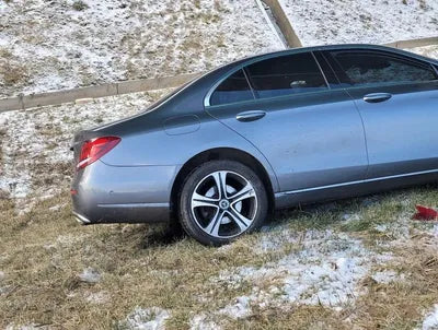 2016 Mercedes-Benz E 300 VIN: