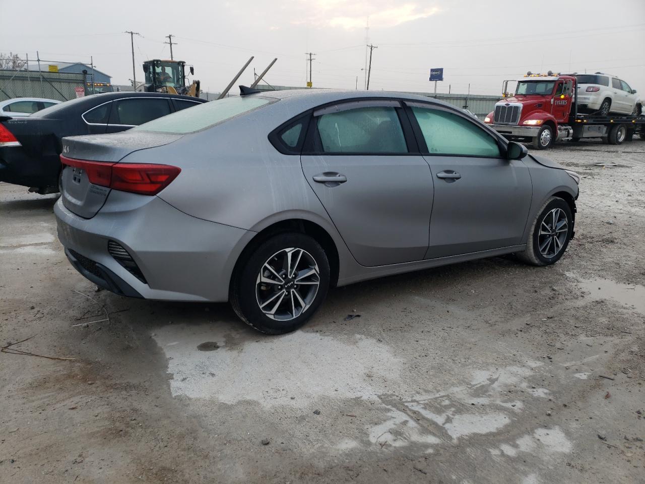 2023 KIA FORTE LX VIN:3KPF24AD7PE557356