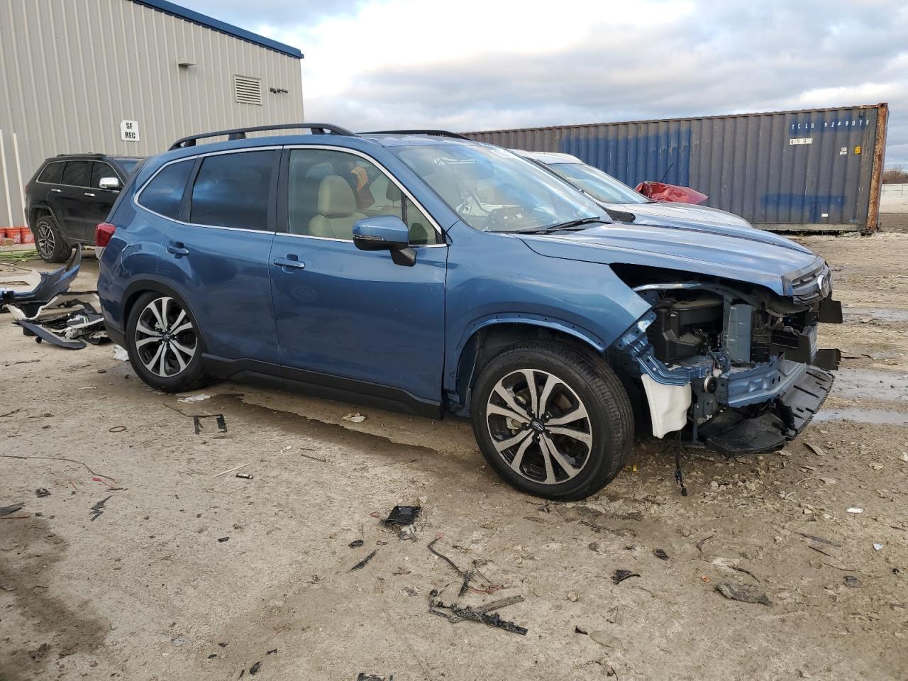 2024 SUBARU FORESTER LIMITED VIN:JF2SKALC8RH431846