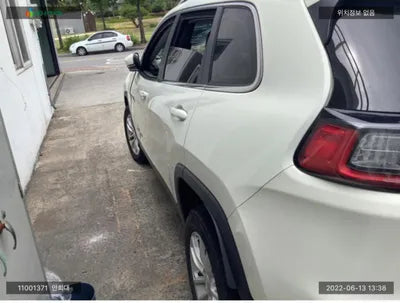 2019 Jeep Cherokee 1C4PJMCB3KD382777 VIN:1C4PJMCB3KD382777
