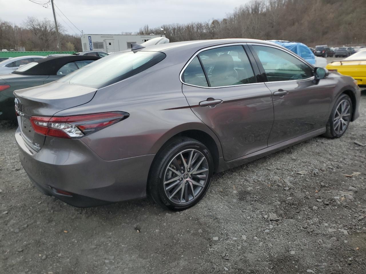 2024 TOYOTA CAMRY XLE VIN:4T1F31AK8RU072198