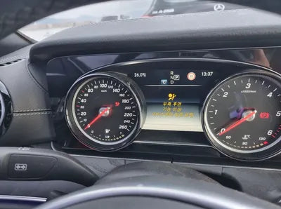 2018 Mercedes-Benz E 220 WDD1K1EB5JF038035 VIN:WDD1K1EB5JF038035