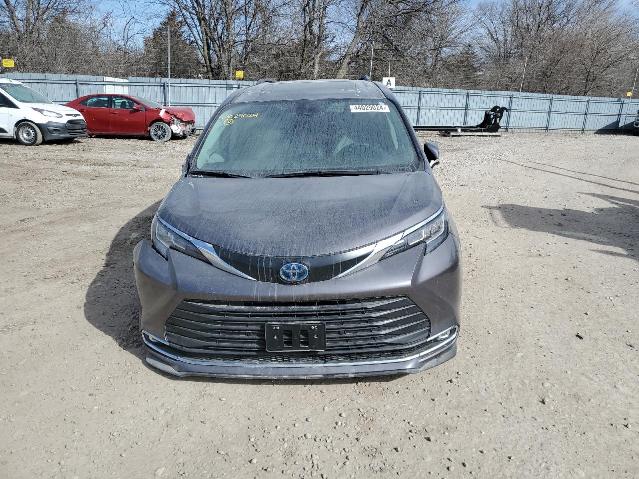 2023 TOYOTA SIENNA XLE VIN:5TDJRKEC3PS145811