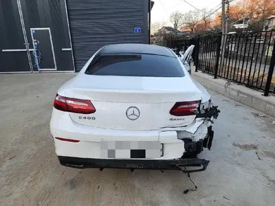 2017 Mercedes-Benz E 220 VIN: