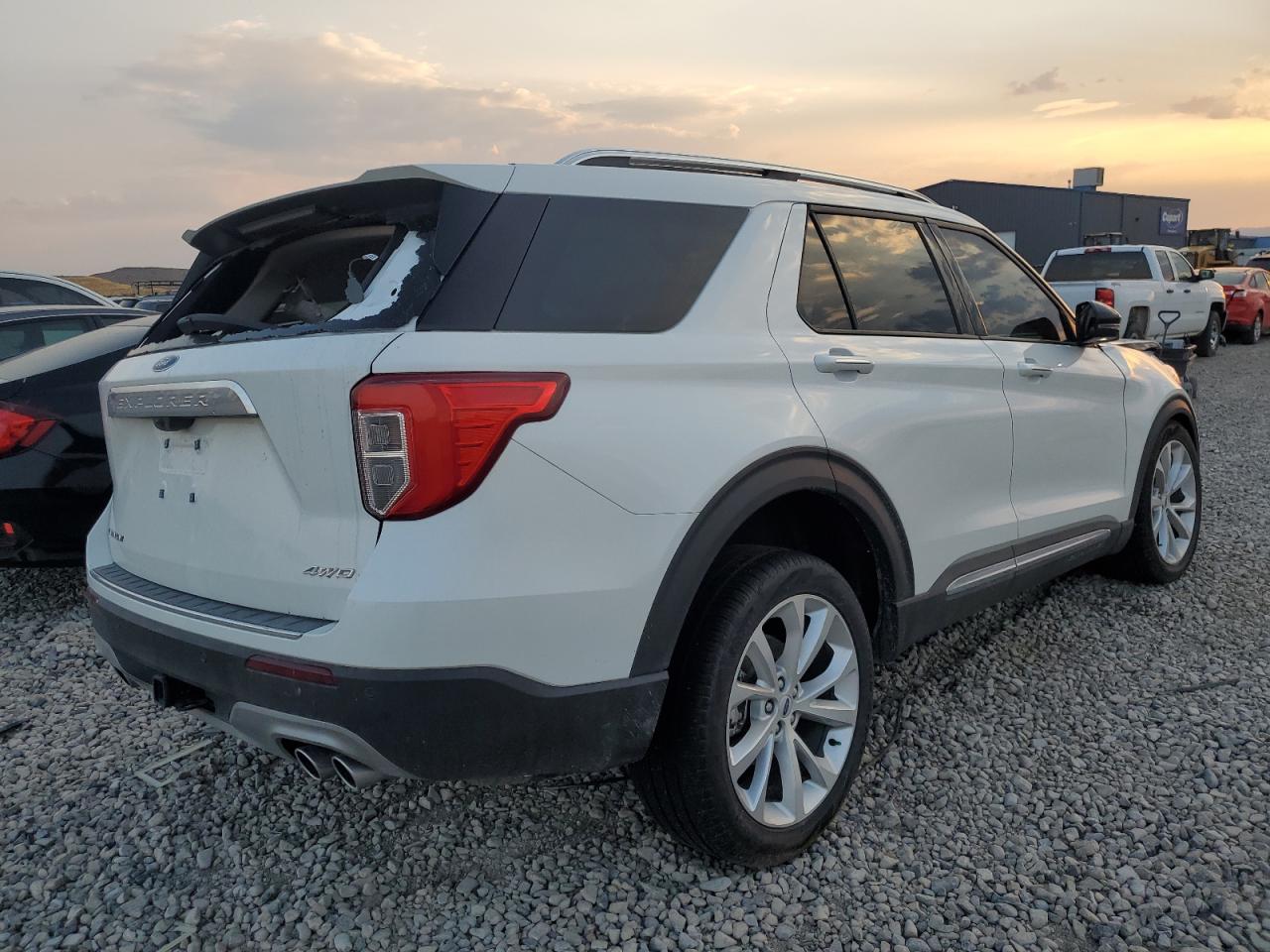 2024 FORD EXPLORER PLATINUM VIN:1FM5K8HC3RGA31420