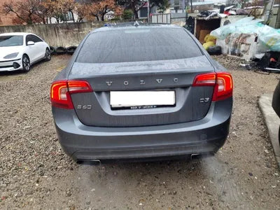 2018 Volvo S60 YV1FS79B0J2466713 VIN:YV1FS79B0J2466713