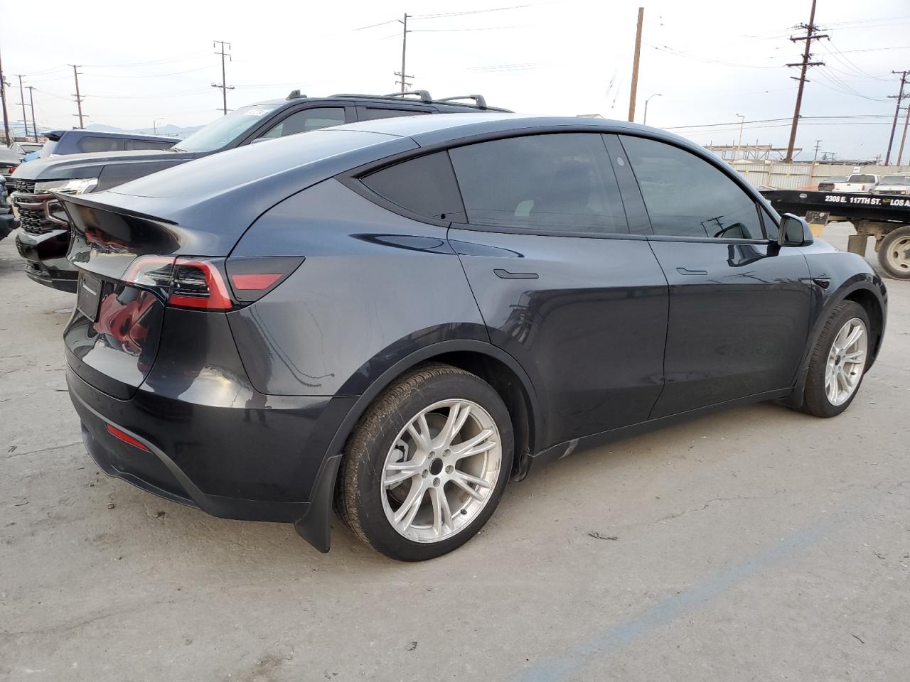 2024 TESLA MODEL Y  VIN:7SAYGDED3RF056534