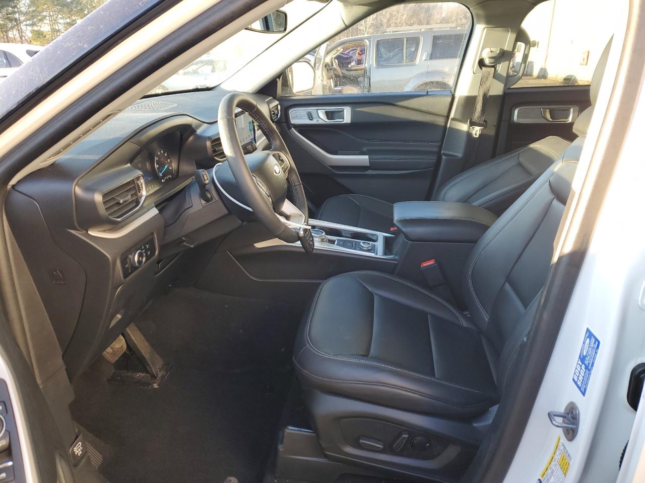 2024 FORD EXPLORER XLT VIN:1FMSK8DH1RGA43425