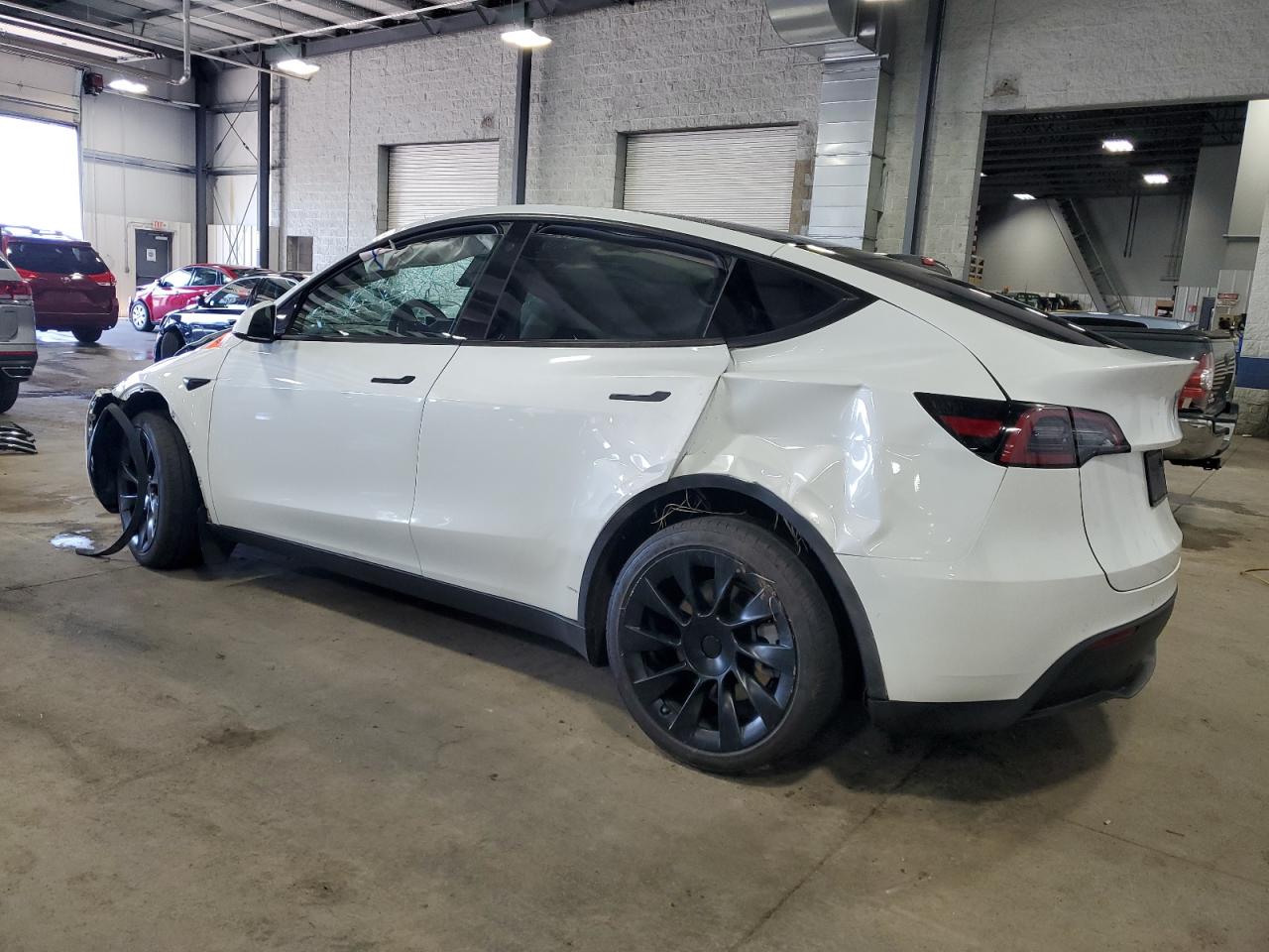 2022 TESLA MODEL Y  VIN:7SAYGAEE3NF546991