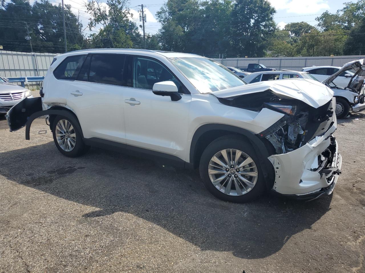 2024 TOYOTA GRAND HIGHLANDER XLE VIN:5TDAAAB59RS016644