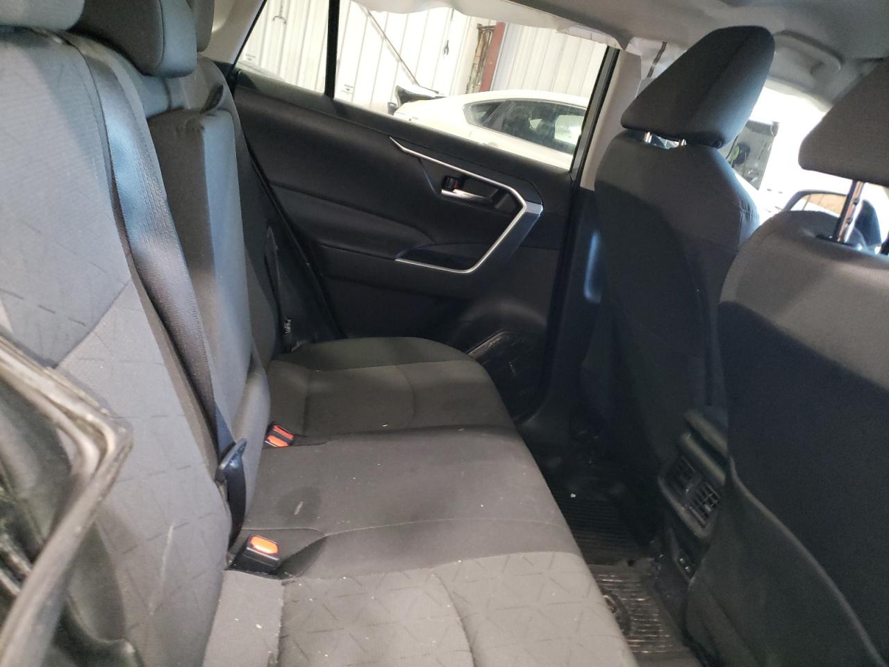 2024 TOYOTA RAV4 XLE VIN:2T3P1RFV1RC447319
