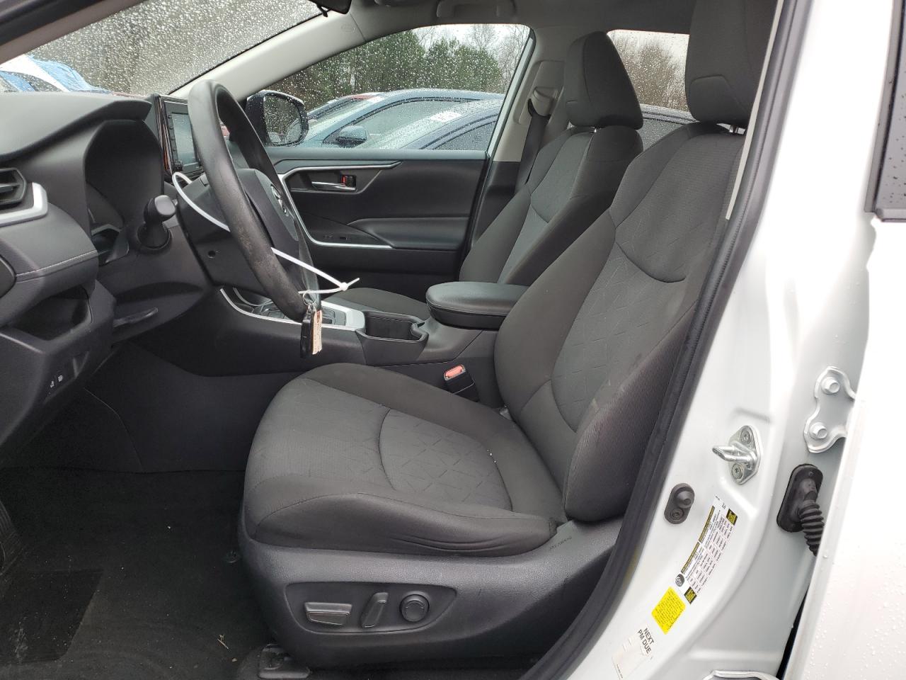 2022 TOYOTA RAV4 XLE VIN:2T3W1RFV1NW197701