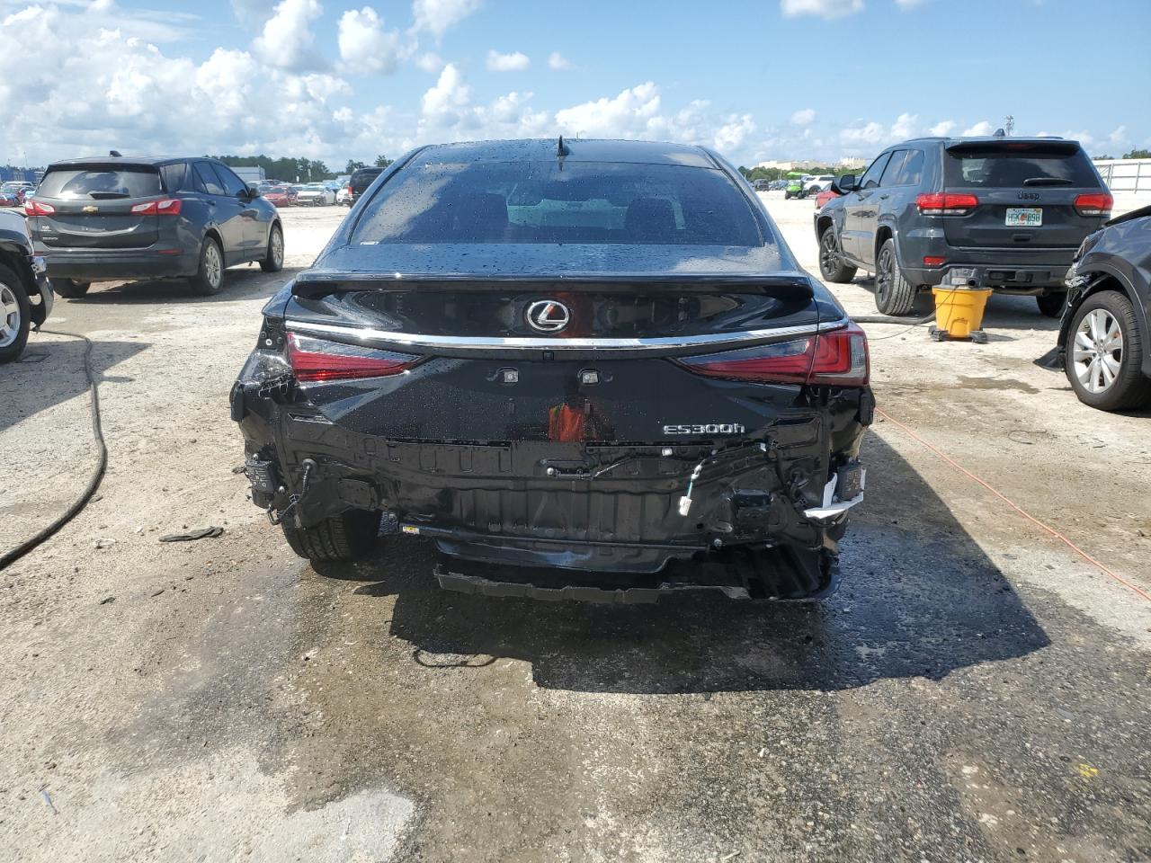 2024 LEXUS ES 300H BASE VIN:58AFA1C17RU042077