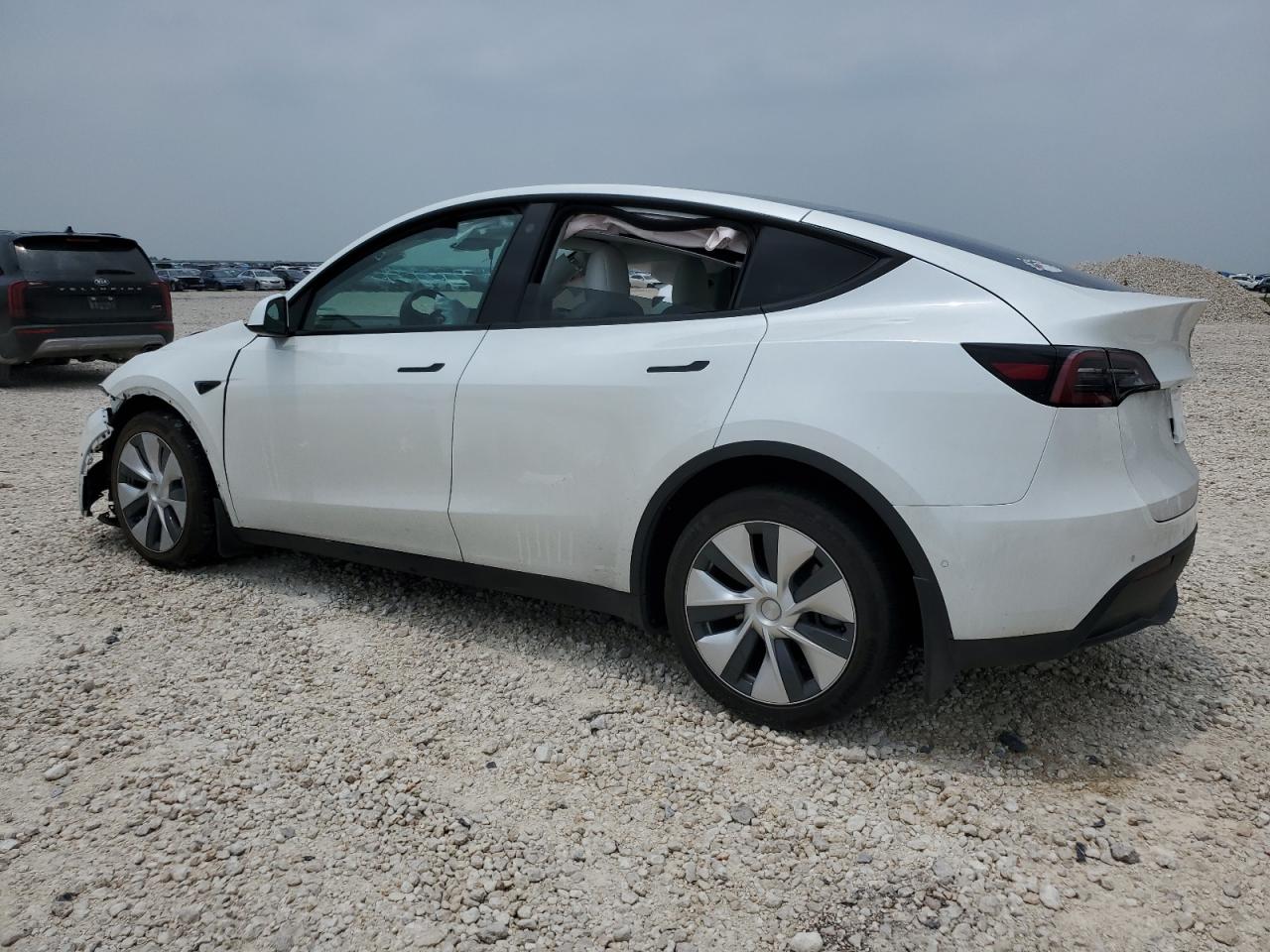 2022 TESLA MODEL Y  VIN:7SAYGAEE8NF362226