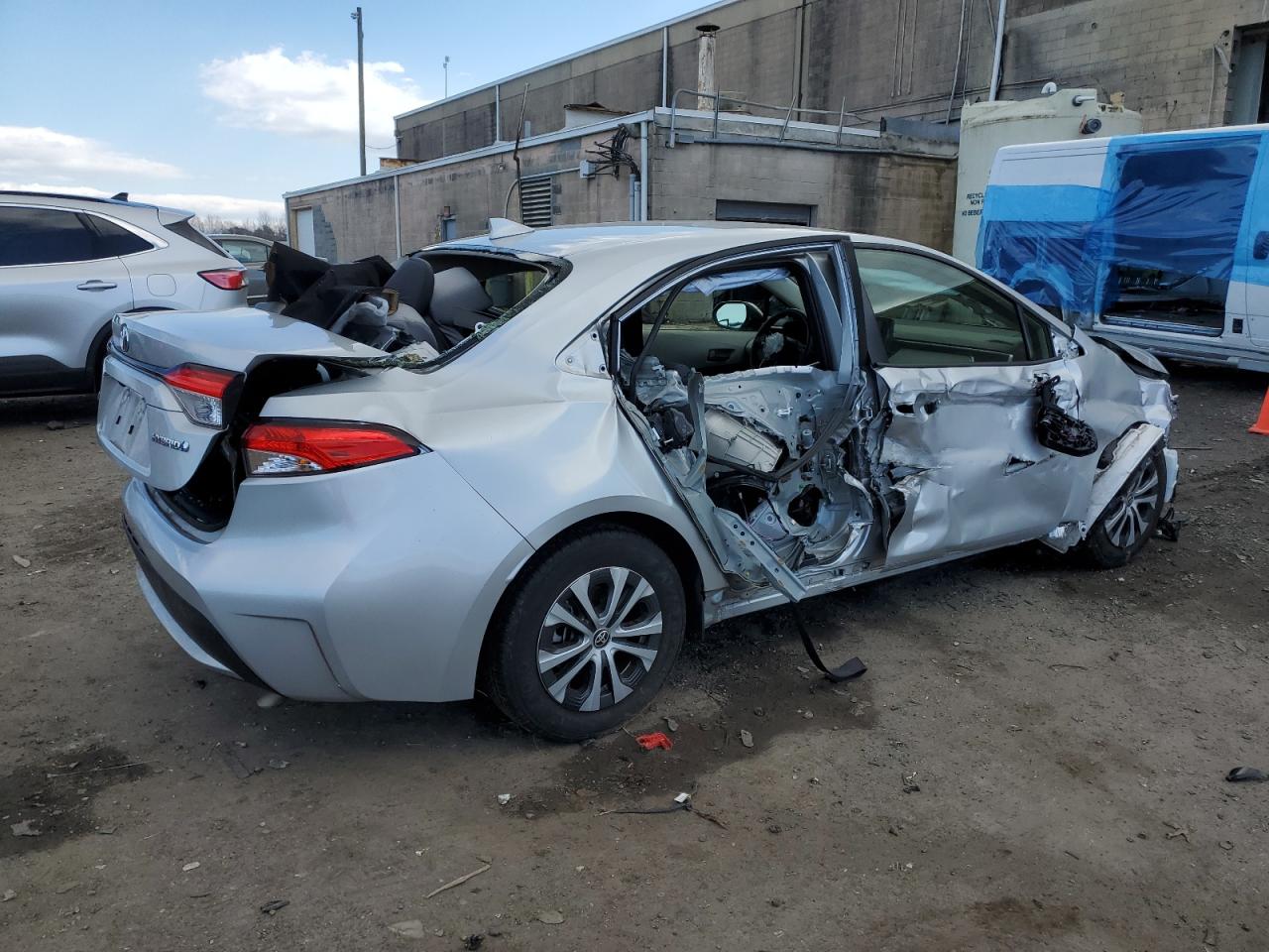 2022 TOYOTA COROLLA LE VIN:JTDEAMDE7N3004472