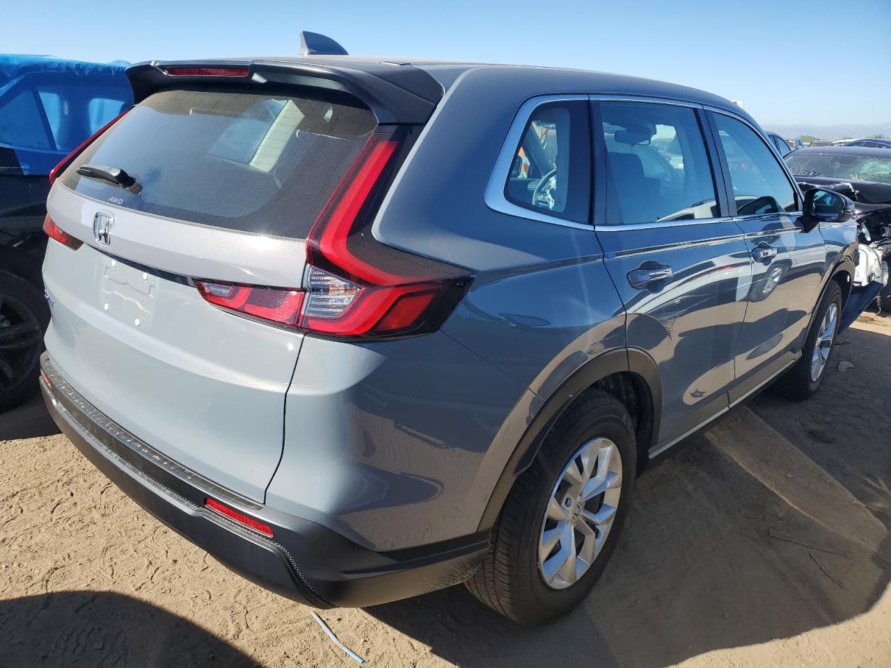 2023 HONDA CR-V LX VIN:2HKRS4H2XPH425432