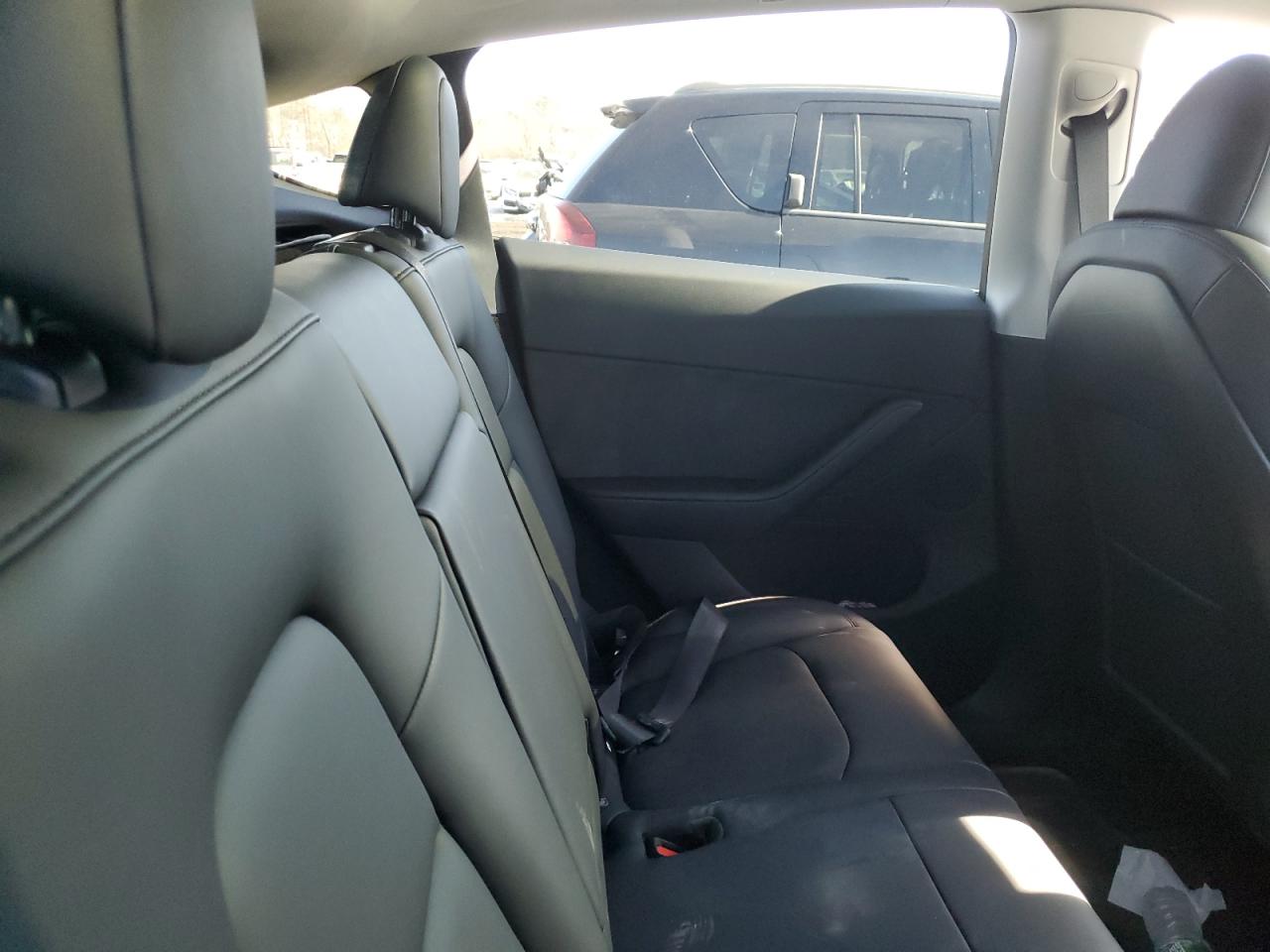 2023 TESLA MODEL Y  VIN:7SAYGDEE3PA121823