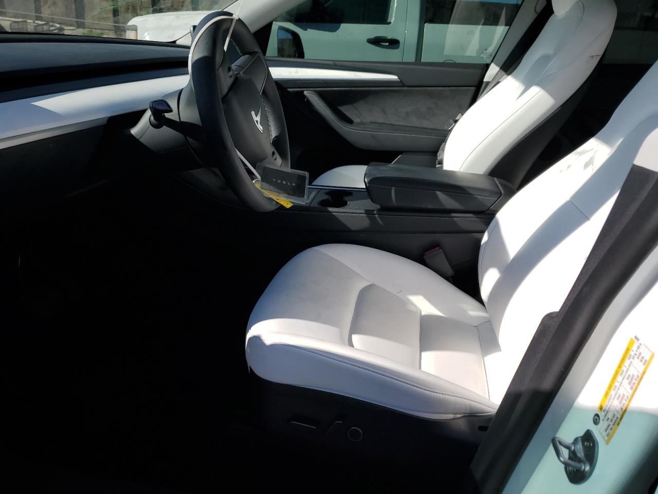 2023 TESLA MODEL Y  VIN:7SAYGDEE3PF605056