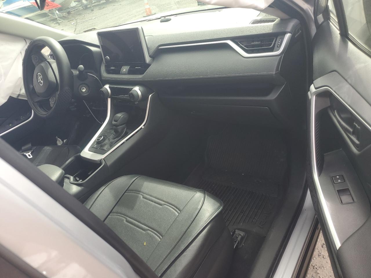 2024 TOYOTA RAV4 LE VIN:JTMLWRFV9RD243752
