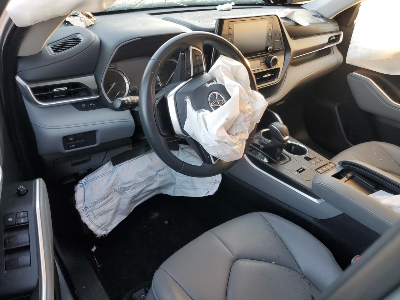 2022 TOYOTA HIGHLANDER XLE VIN:5TDGZRAH2NS550768