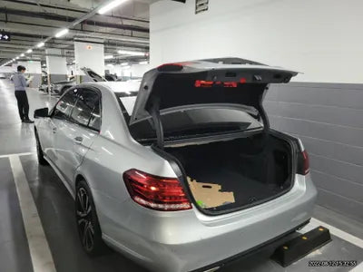 2015 Mercedes-Benz E 220 VIN: