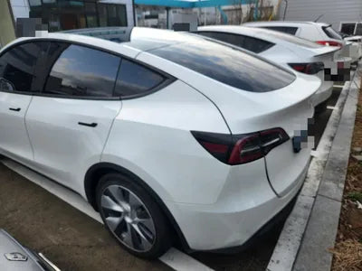 2022 Tesla Model Y VIN: