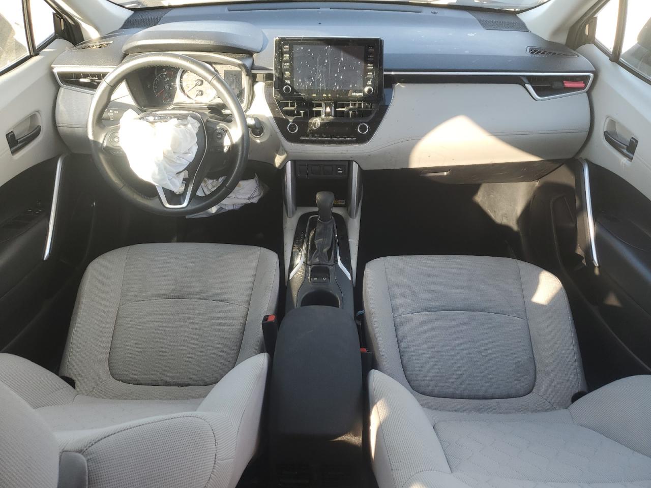 2022 TOYOTA COROLLA CROSS LE VIN:JHLRD28461S000981