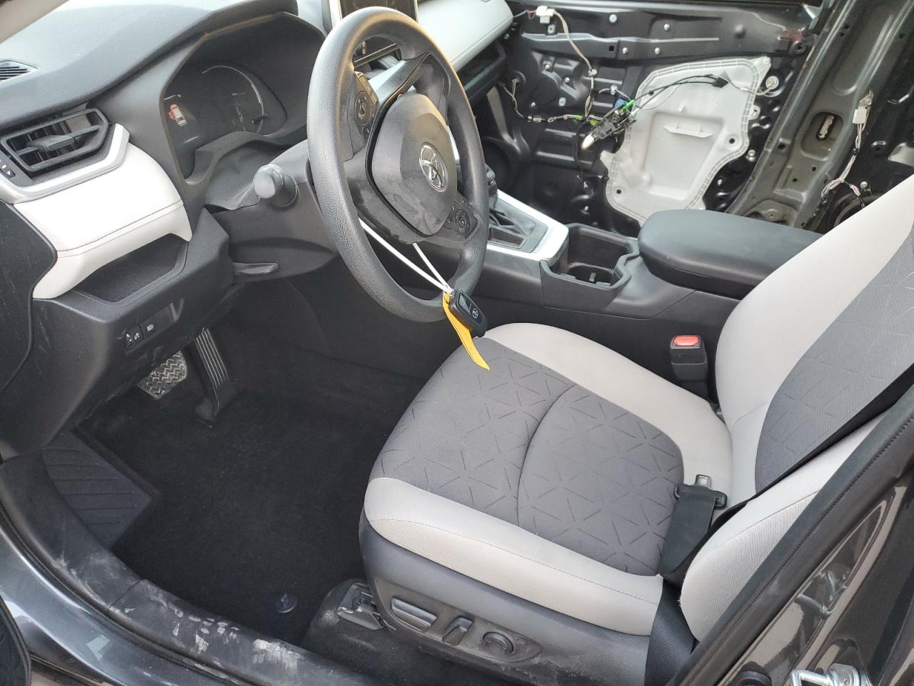 2023 TOYOTA RAV4 XLE VIN:JTMW1RFV6PD105076