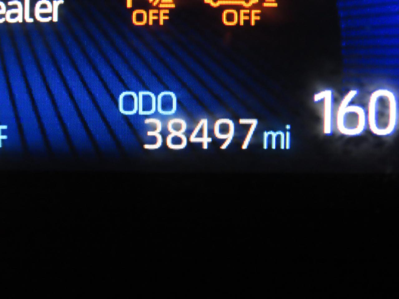 2022 TOYOTA COROLLA CROSS XLE VIN:7MUDAABG8NV032932