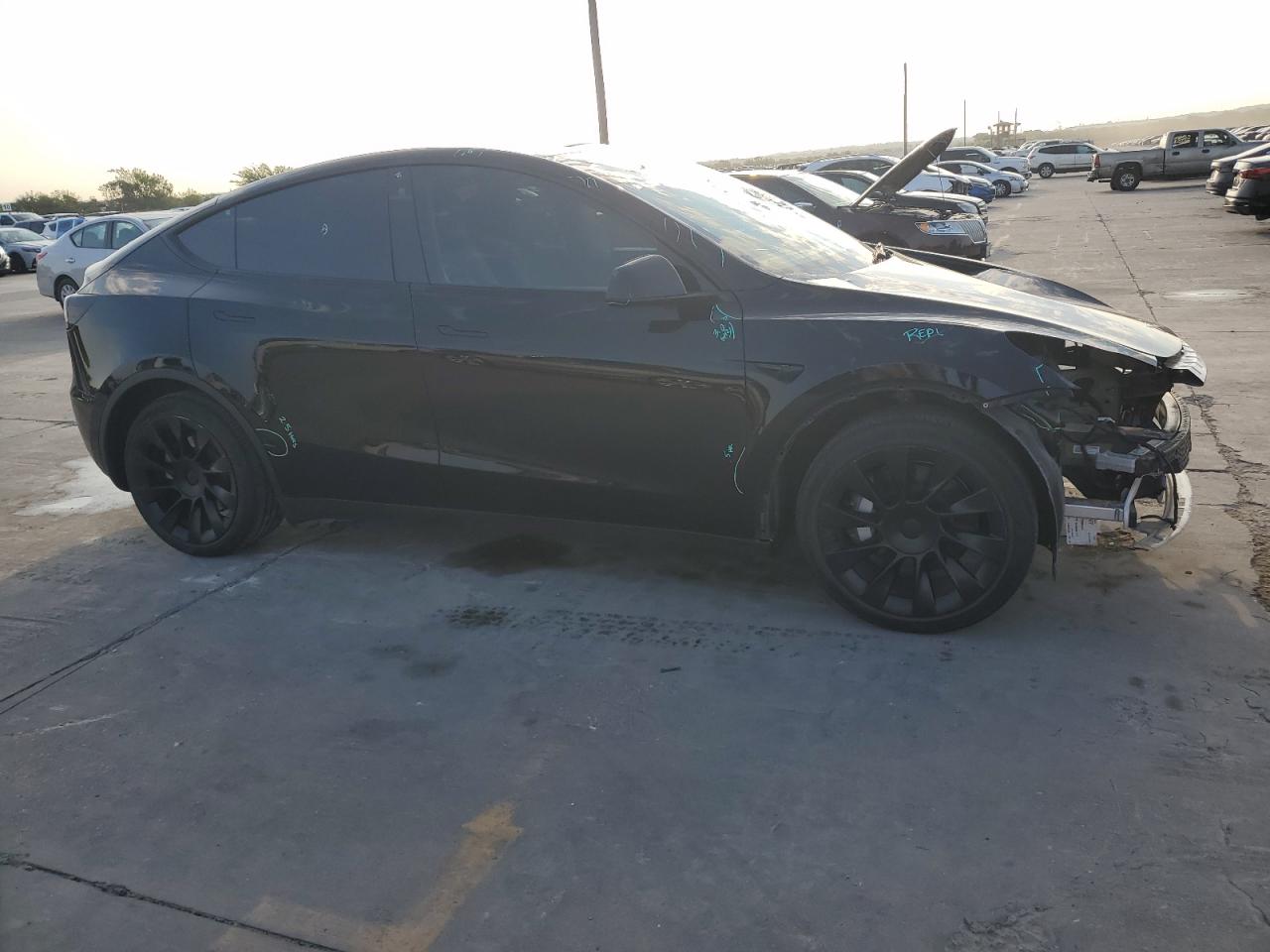 2022 TESLA MODEL Y  VIN:7SAYGDEE1NA006117