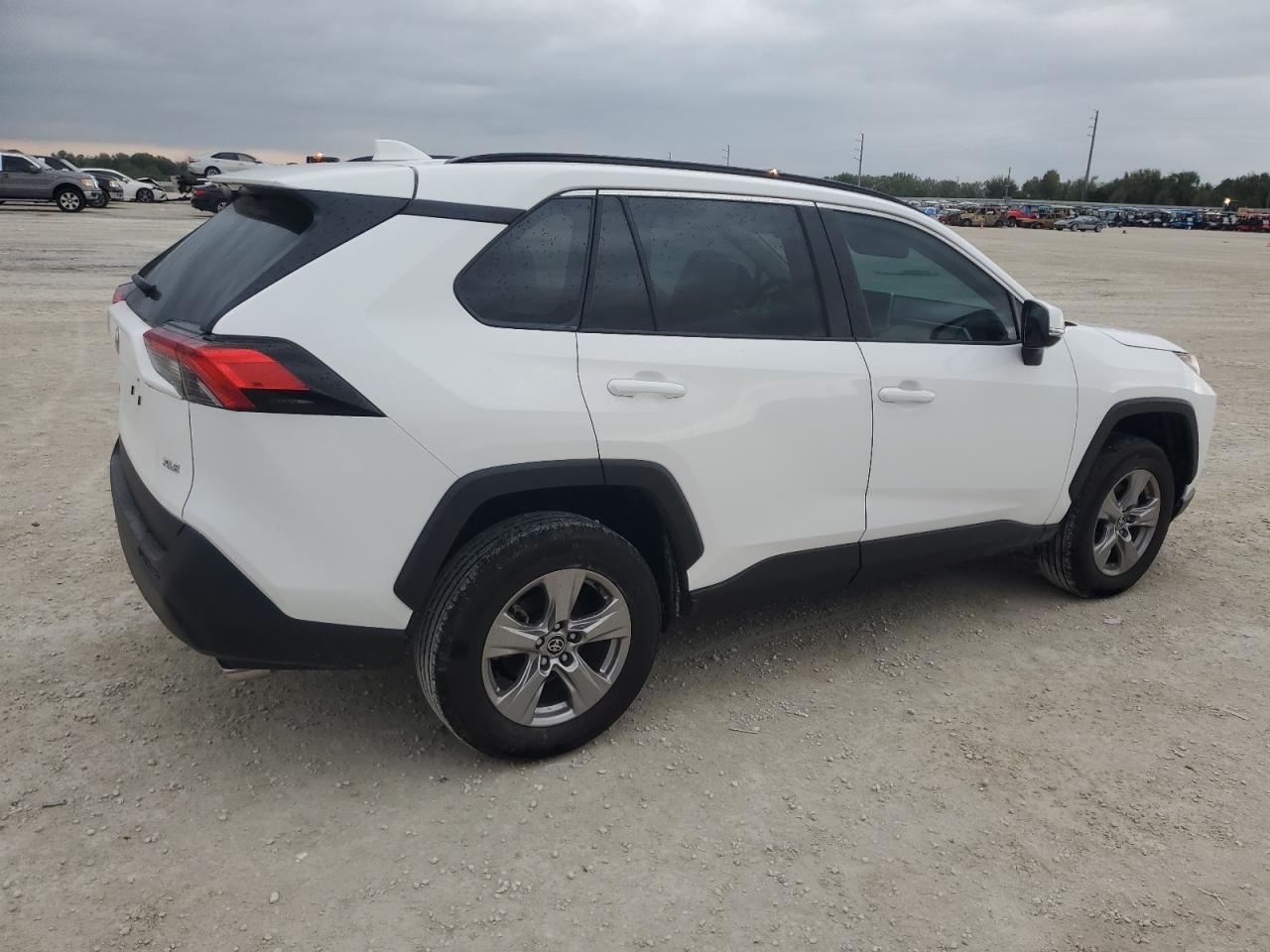 2023 TOYOTA RAV4 XLE VIN:2T3W1RFVXPW251077
