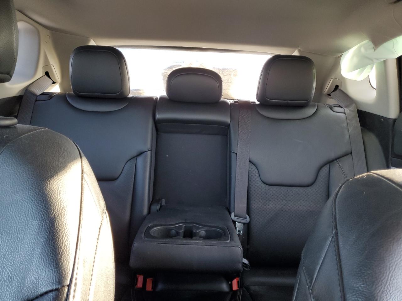 2022 JEEP COMPASS LATITUDE LUX VIN:3C4NJDFB9NT117427