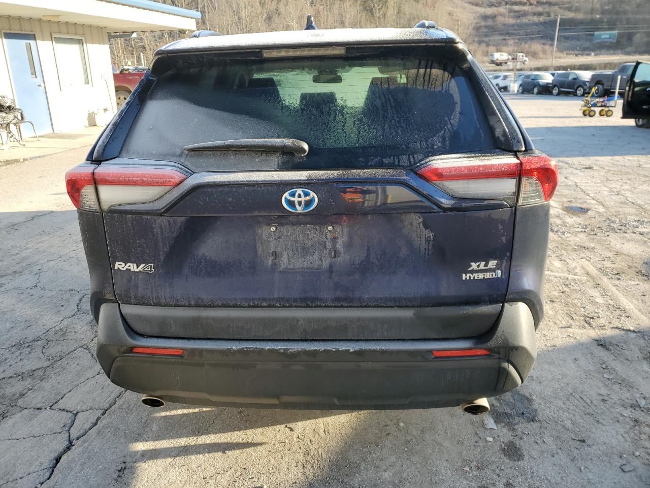 2022 TOYOTA RAV4 XLE VIN:JTMRWRFV4NJ054805