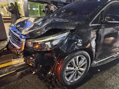 2017 Kia Carnival KNAME81ABHS331858 VIN:KNAME81ABHS331858