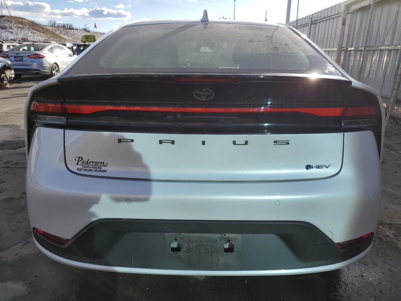 2023 TOYOTA PRIUS LE VIN:JTDADABU8P3003171