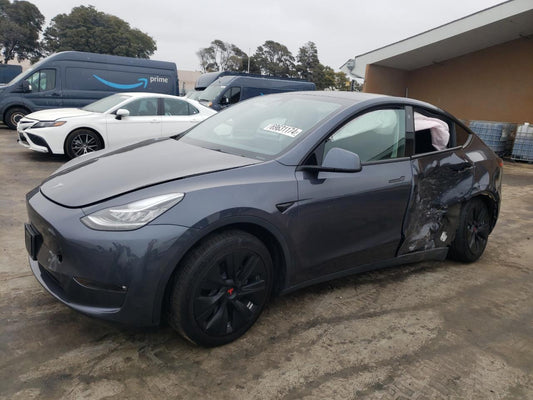 2022 TESLA MODEL Y  VIN:7SAYGAEE8NF570025